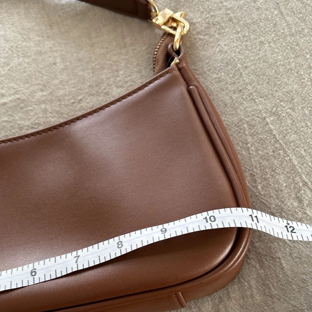 Classic Women's Handbag Set - Picture 15 of 16